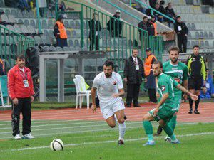 Anadolu Selçukluspor evinde güldü
