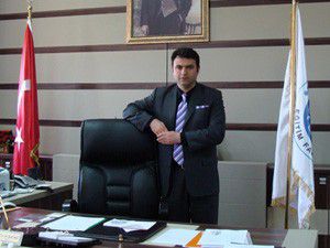 Dekan sergimize ambargo koydu