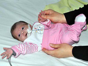 Parmak bebek 4,5 ay sonra annesine kavuştu