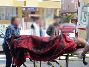 Konyada bıçaklı kavga: 4 yaralı