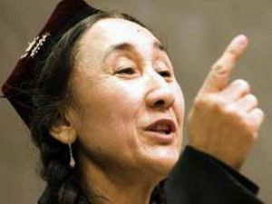 Rabia Kadir: 9 Uygur idam edildi