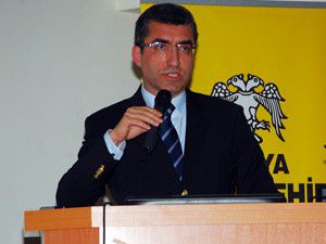 6 dizinin izlendiği bir evde çocuk eğitimi