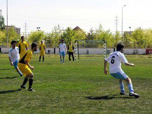 Selçukta Geleneksel Spor Şenlikleri Başladı