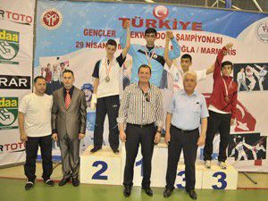 İki Tekvandocu Bronz Madalya kazandı