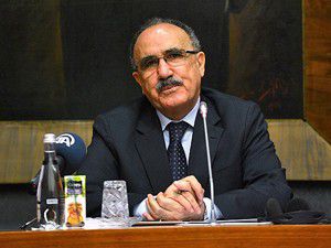 Sorunları halının altına süpürmüyoruz