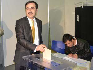 Üyeler sandık başına gitti