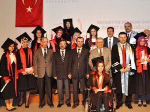 NEÜde mezuniyet sevinci ve coşkusu yaşandı