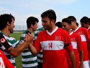 Kardeşliği futbolla sergilediler