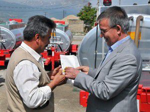 Akşehirde 11 köye yangın söndürme tankeri