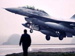 Yerli savaş jeti için üç tasarım ortaya çıktı