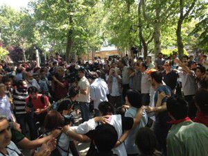 Gezi Parkında yangın çıktı