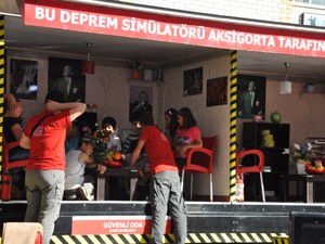 AKUTun deprem tırı Akşehirde