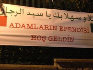 Cezayir Adam gördü