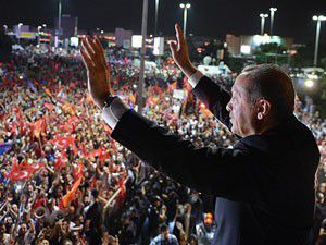 Erdoğanı millet bağrına bastı