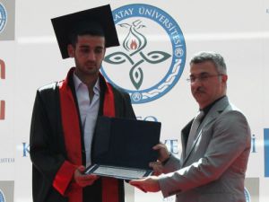 İlk mezuniyet coşkusu