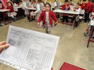 17 milyon öğrenci karne alıyor