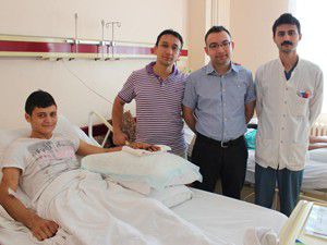 Kopan parmakları yerine dikildi