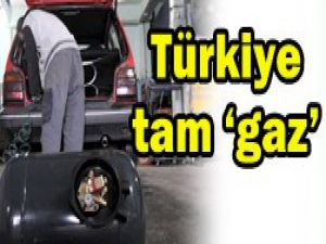 Otomobiller tam "gaz"
