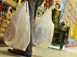 ABD plastik poşetleri yasaklıyor