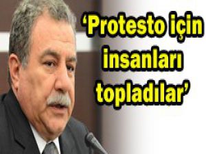 Protesto için insanları topladılar