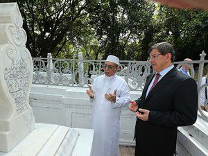 Dışişleri Bakanı Davutoğlu Singapurda