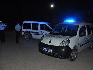 Konyada silahlı taşlı kavga
