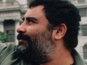 Ölüm yıldönümünde Ahmet Kaya’ya jest