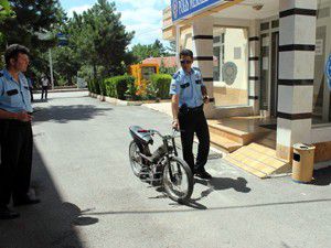 Trafikten men edilen motosikleti depodan çaldı