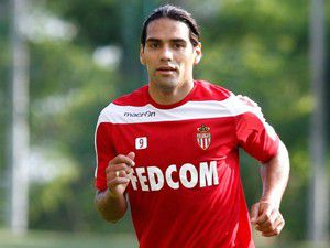 Avrupada futbol kriz dinlemedi