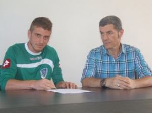 Anadolu Selçukluspordan iki transfer