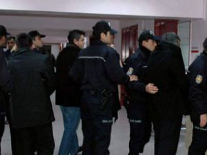 3 trilyonluk operasyonda sorgular sürüyor