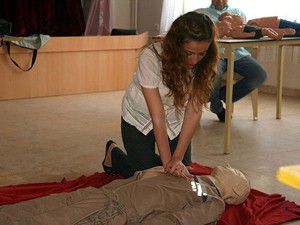 Ehliyet alanlar sertifikalı ilk yardımcı olacak