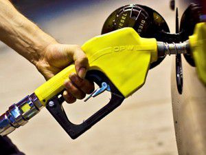 Benzine indirim mi geliyor?
