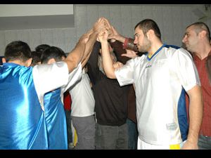 Hacettepe Selçuk önünde