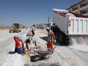 Selçukluda altyapı çalışmaları sürüyor