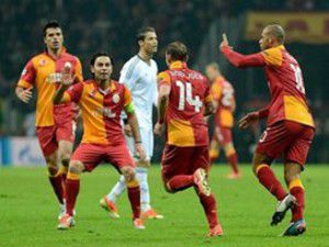 Galatasaray 3. torbada..İşte birbirinden dişli rakipler