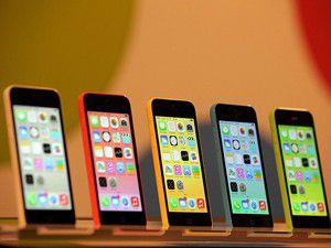 iPhone 5S ve iPhone 5C tanıtıldı