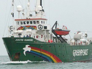 Rusyada Greenpeace eylemine sert müdahale