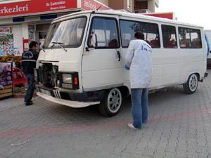 Çaldığı aracın içinde uyurken yakalandı