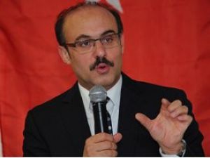Dinleme aygıtı üçlü prizin içinden çıktı