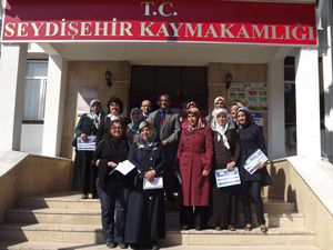 Evde hasta bakmayı öğrendiler
