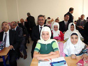 23 Nisan İmam Hatip Ortaokulu hizmete açıldı