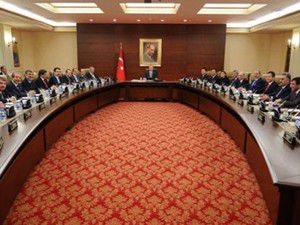 AK Partinin son anketinde büyük sürpriz