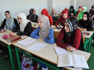 Sözcü bu kez de İmam Hatiplere yüklendi