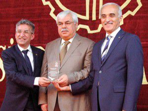MÜSİADdan Kombassana ödül yağdı