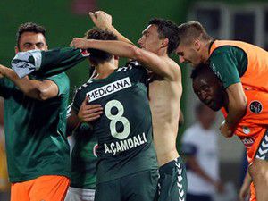 Torku Konyaspor İBByi 2 golle devirdi