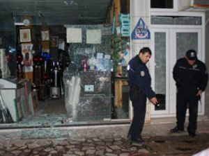 Konyada işyeri kurşunlandı
