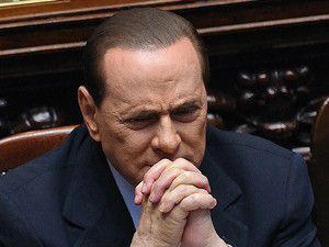 Berlusconinin kamudan men cezası 2 yıla çıktı