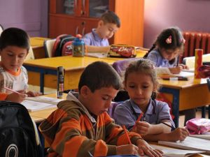 Yardımcı kitap kullanılmayacak