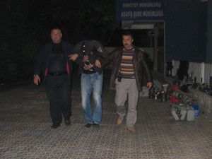 Konyada kuyumcudan hırsızlık güvenlik kamerasında